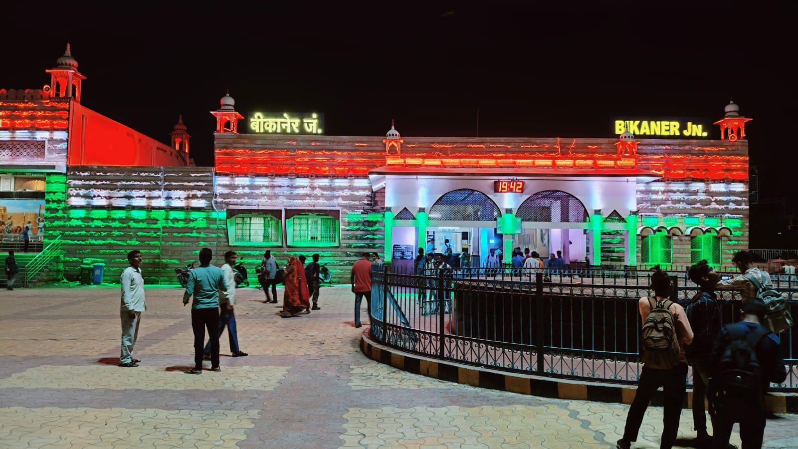 ऑपरेशन सिंदूर की सफलता के उपलक्ष्य में भारतीय सेना का गौरवगान 