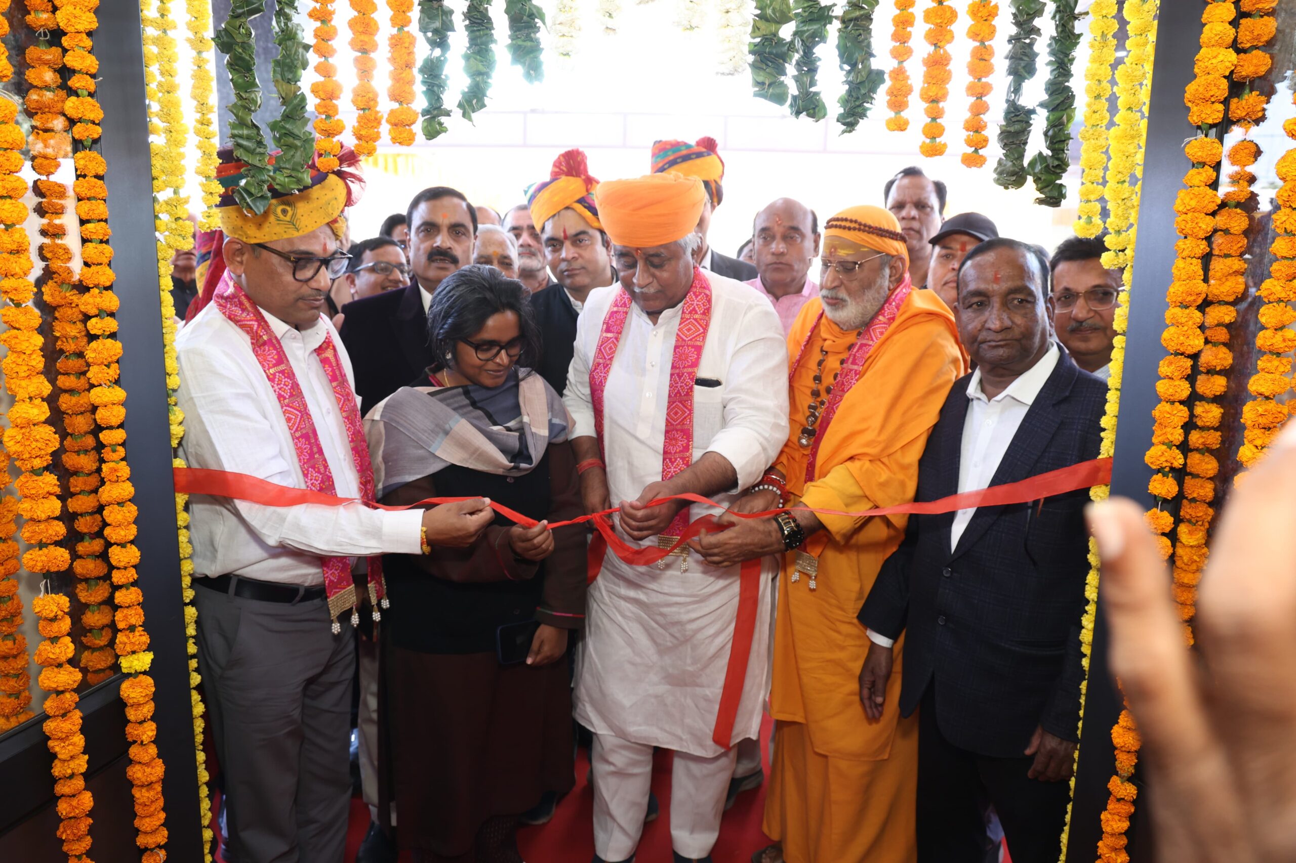 सींगी परिवार ने अपने पूर्वजों की स्मृति में बनवाए 25 कृष्णा कॉटेज