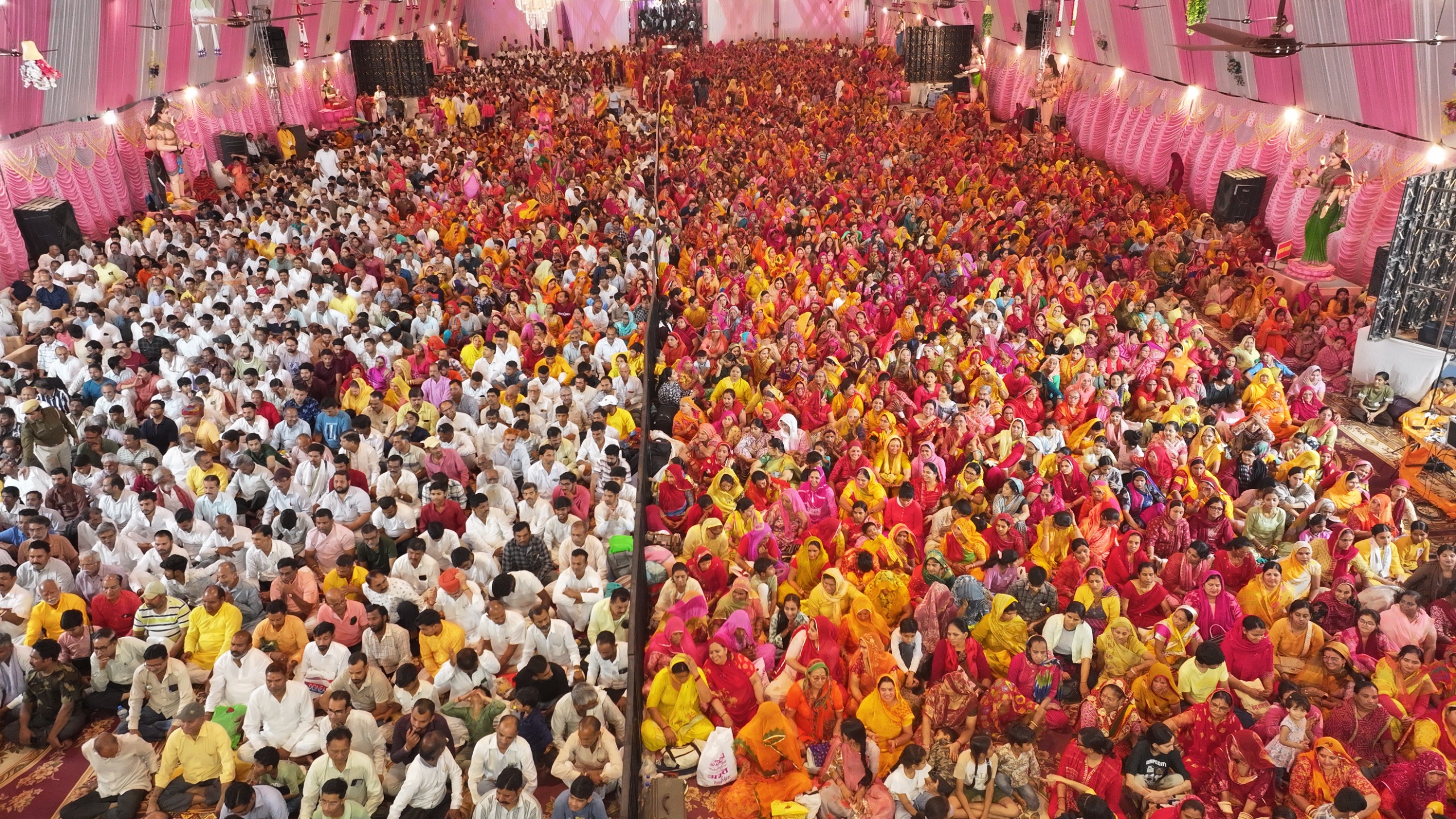 मां की ममता जैसी महिमा तीनों लोकों में नहीं : जगद्गुरु श्री वसंत विजयानंद गिरि जी महाराज