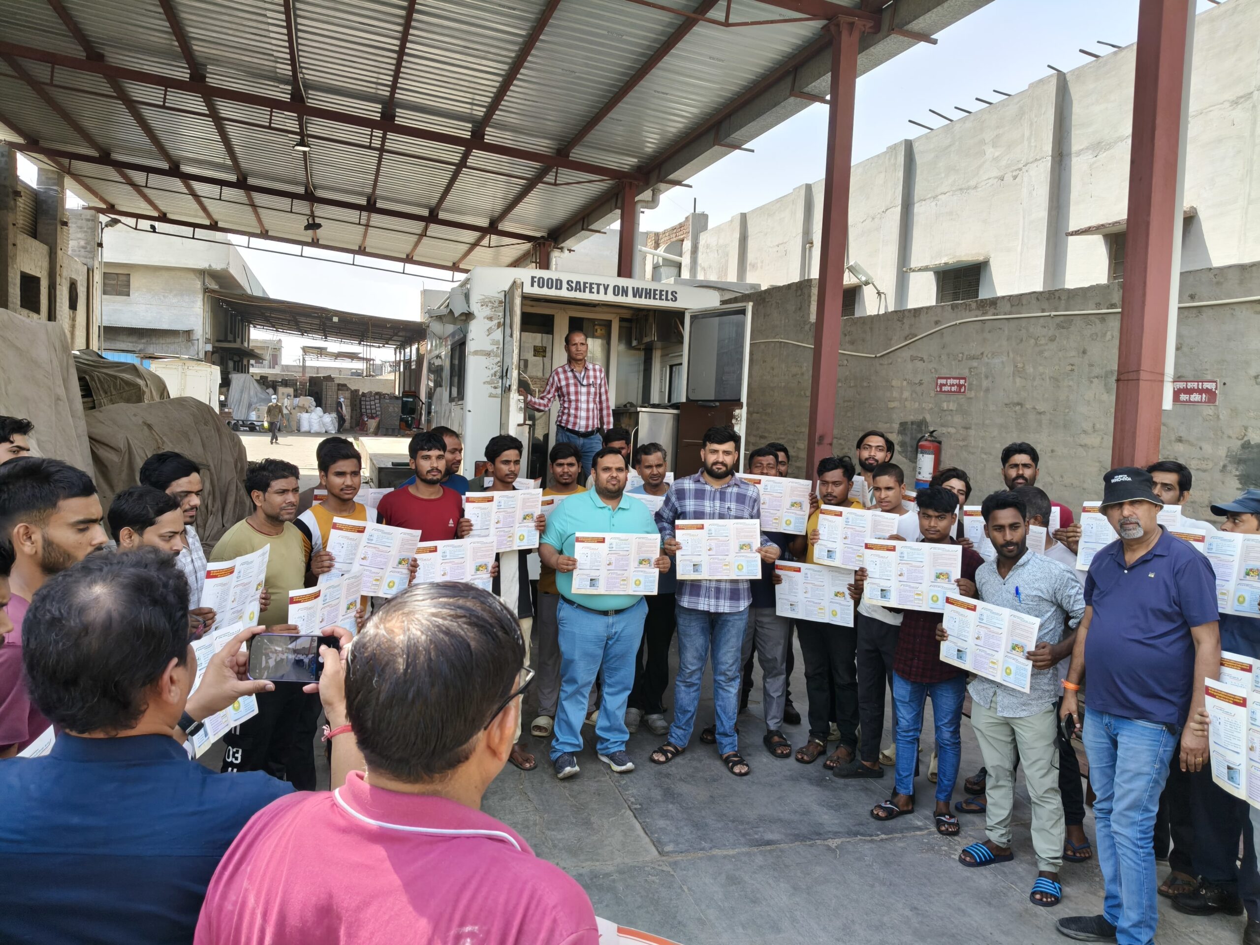 खाद्य सुरक्षा दिवस पर खाद्य सुरक्षा विभाग ने दिखाई मिलावट पहचानने की विधियां