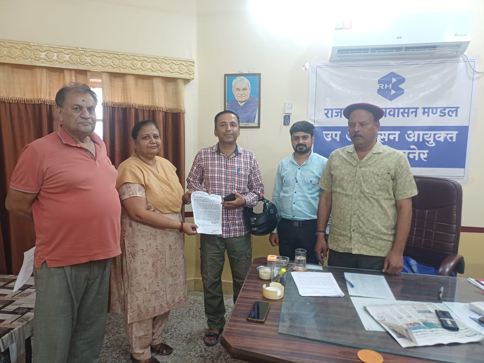 शहरी सेवा शिविर 2026 में नाम हस्तांतरण के तहत अनेको लाभार्थी को मिली बड़ी सौगात