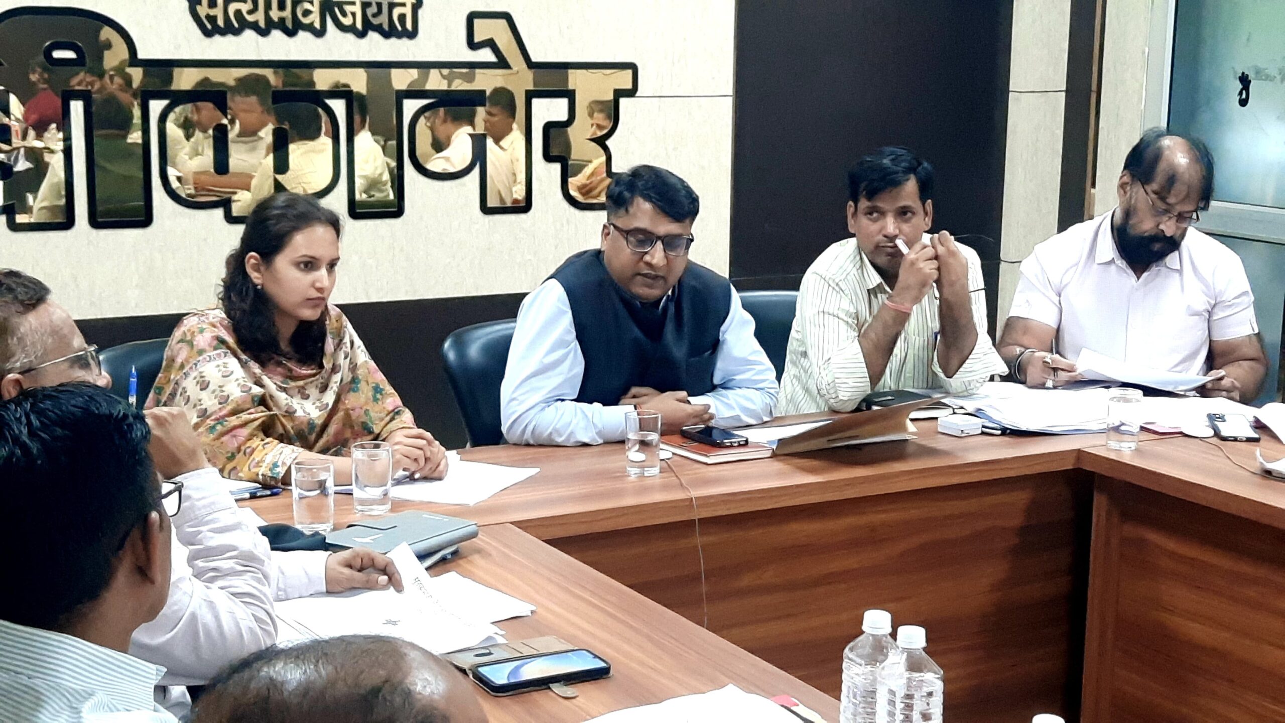 एनीमिया मुक्त बीकानेर जिला स्वास्थ्य समिति की बैठक में स्वास्थ्य योजनाओं की समीक्षा