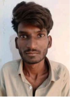 खेत में घुसाकर डंपर चढ़ाने का आरोप, एक की मौत; महिला गंभीर घायल