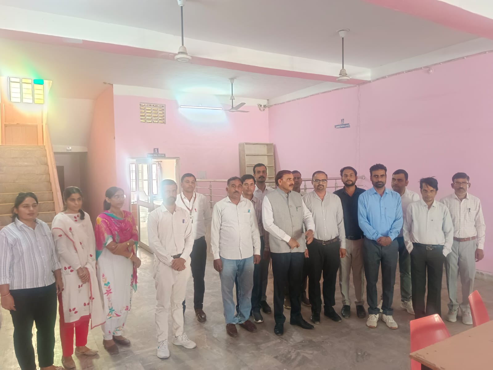 कुलगुरु ने किया महाविद्यालयों का आकस्मिक निरीक्षण 